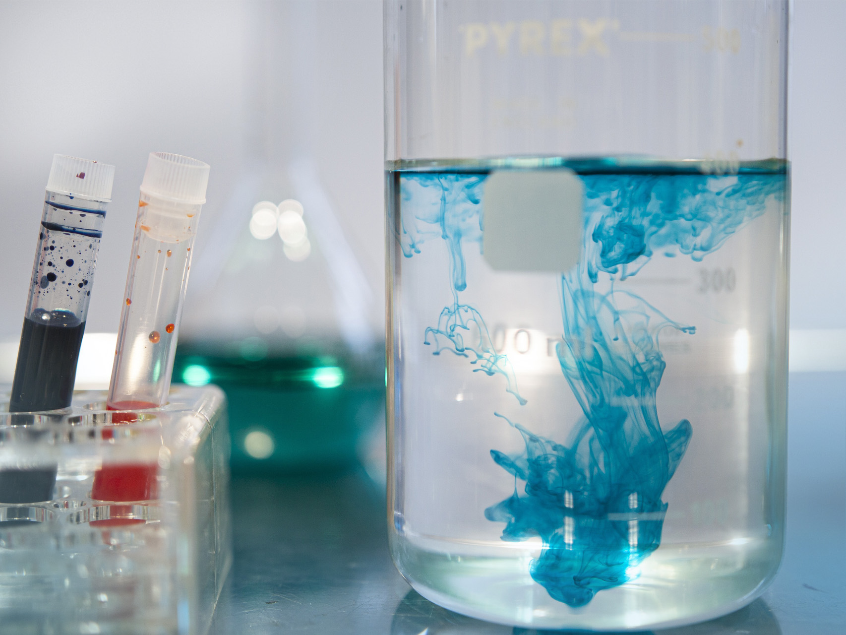 恒溫油槽跟恒溫水槽的區(qū)別